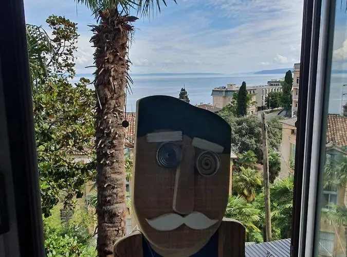 דירה Sunny 150 M From The Sea אופטיה
