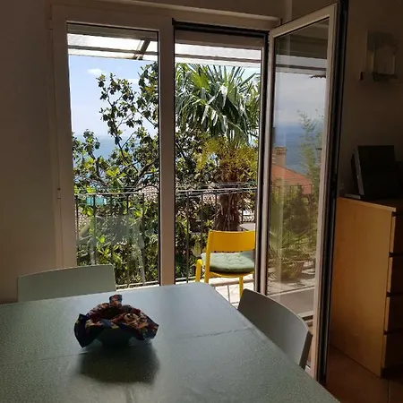 דירה Sunny 150 M From The Sea