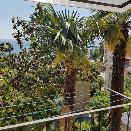 Sunny 150 M From The Sea דירה