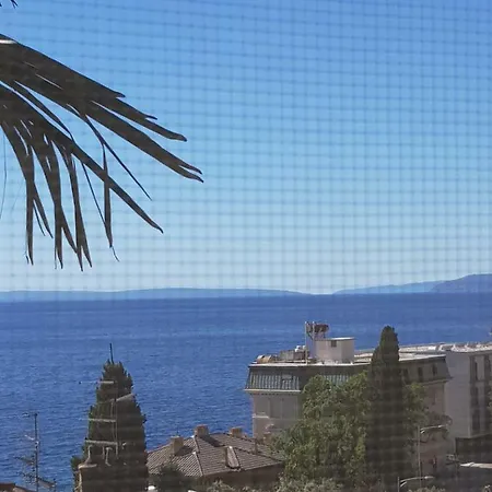 דירה Sunny 150 M From The Sea *