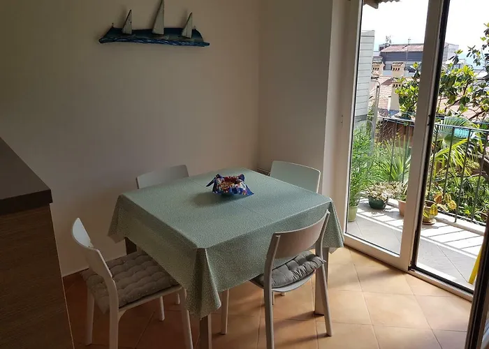 Sunny 150 M From The Sea Apartamento Opatija